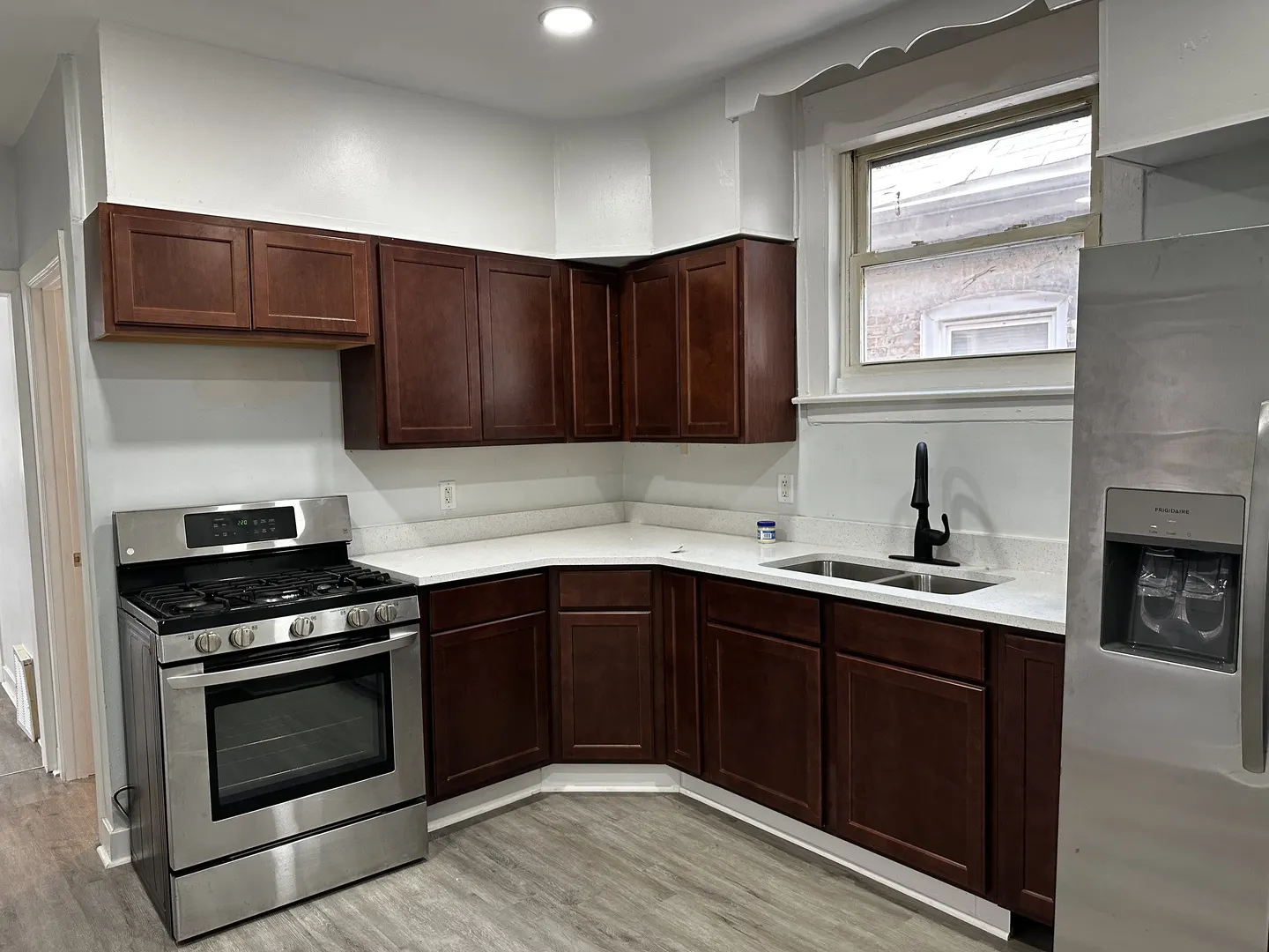 7621 S Eberhart Avenue IL