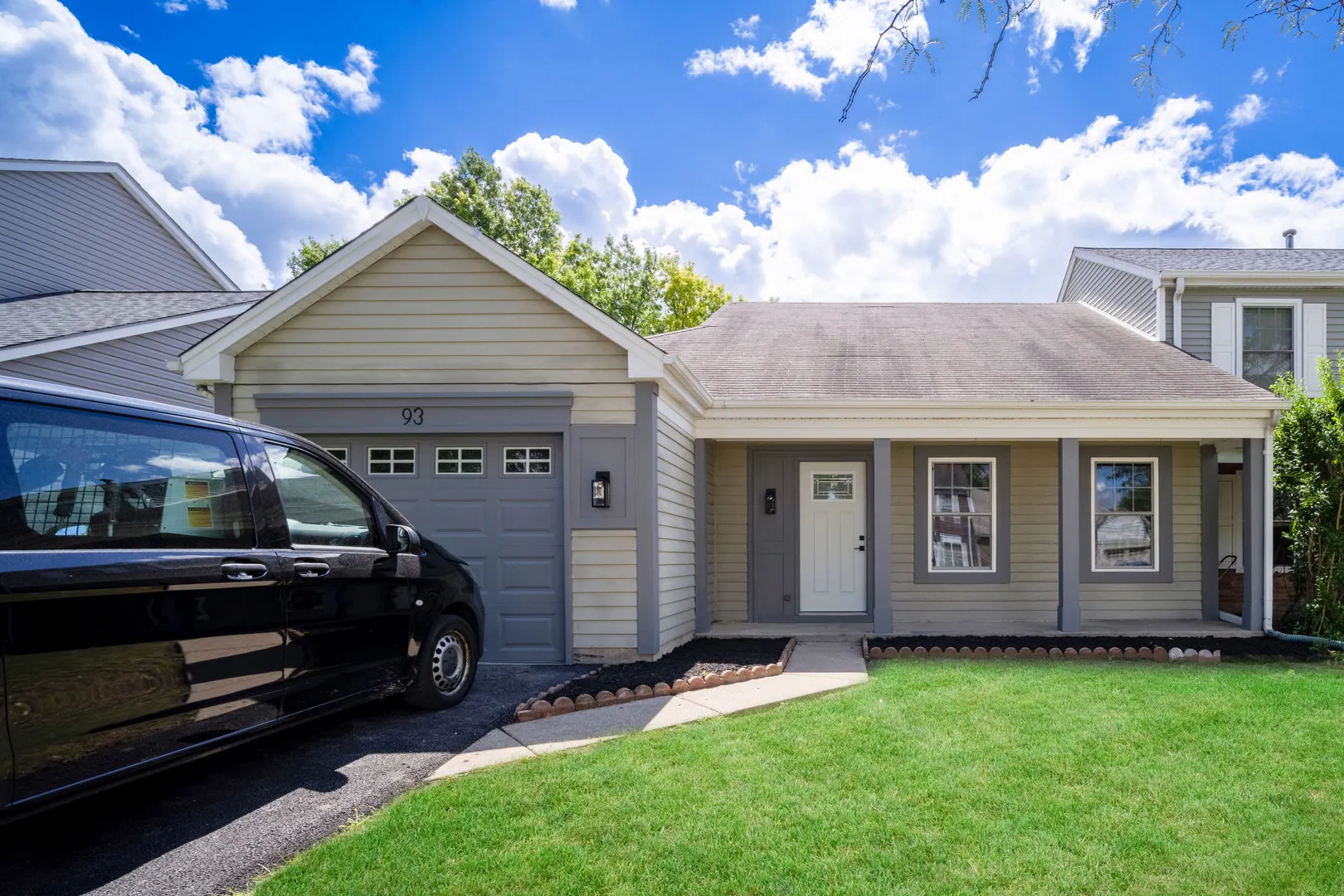 93 Bedford Road 93 IL