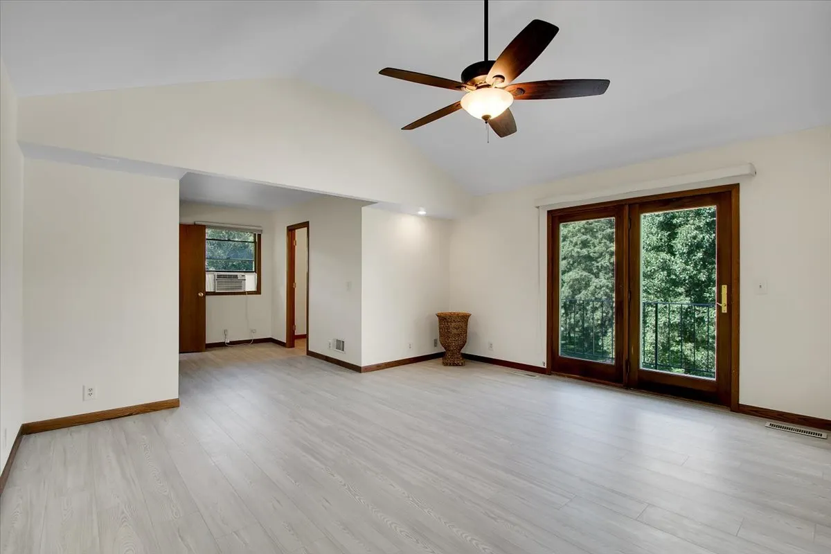 25734 W Hickory Court IL