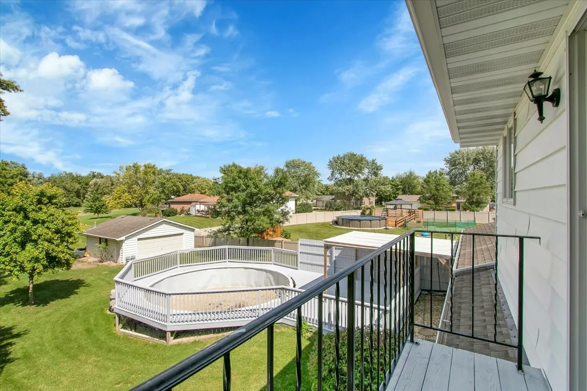 25734 W Hickory Court IL