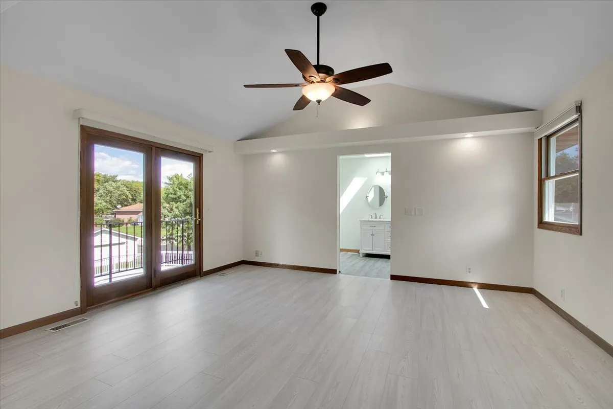 25734 W Hickory Court IL