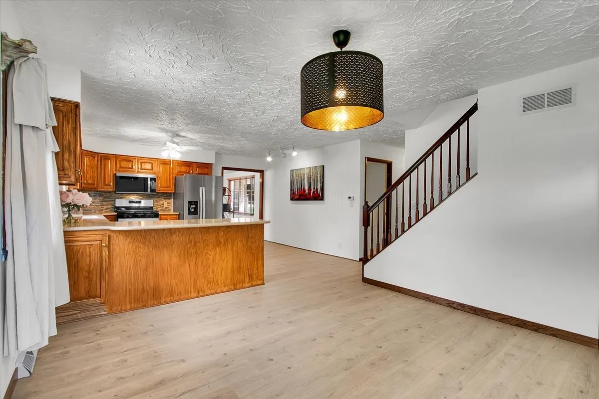 25734 W Hickory Court IL