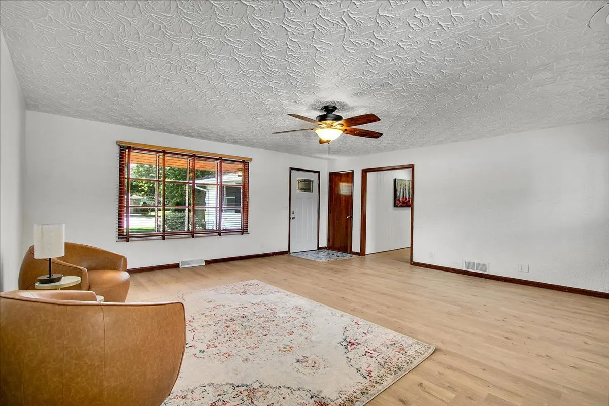 25734 W Hickory Court IL