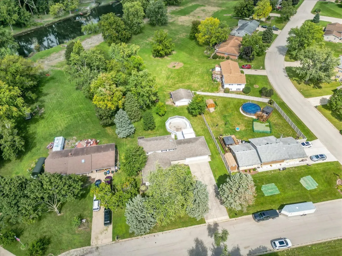 25734 W Hickory Court IL