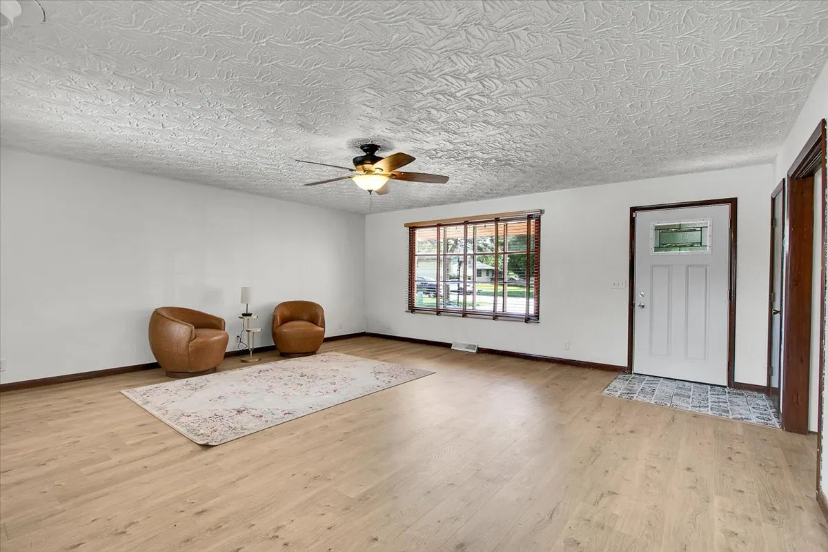 25734 W Hickory Court IL