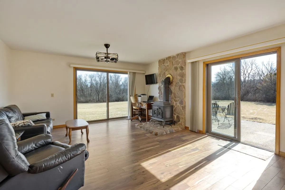 14N515 Highland Avenue IL