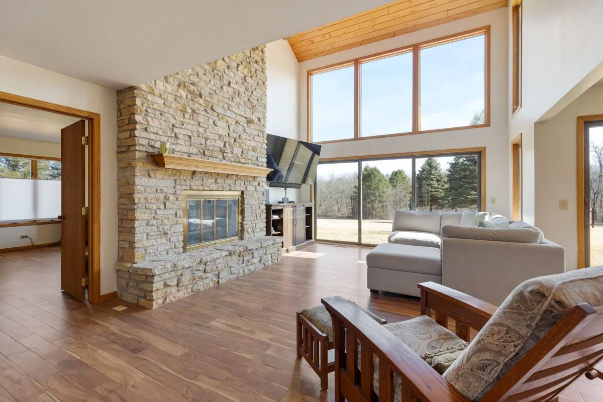 14N515 Highland Avenue IL