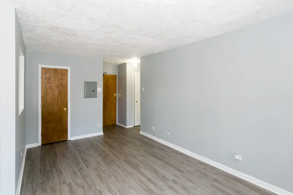 7333 N Ridge Boulevard 105 IL