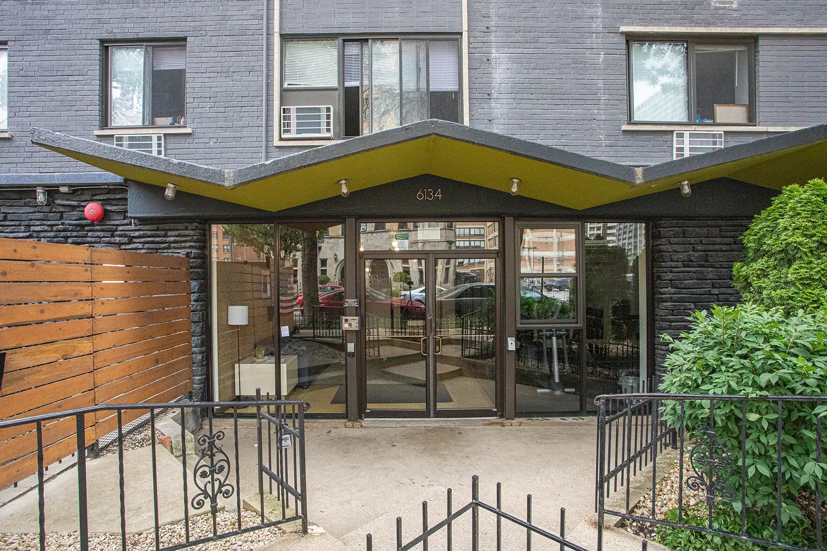 6134 N Kenmore Avenue 303 IL
