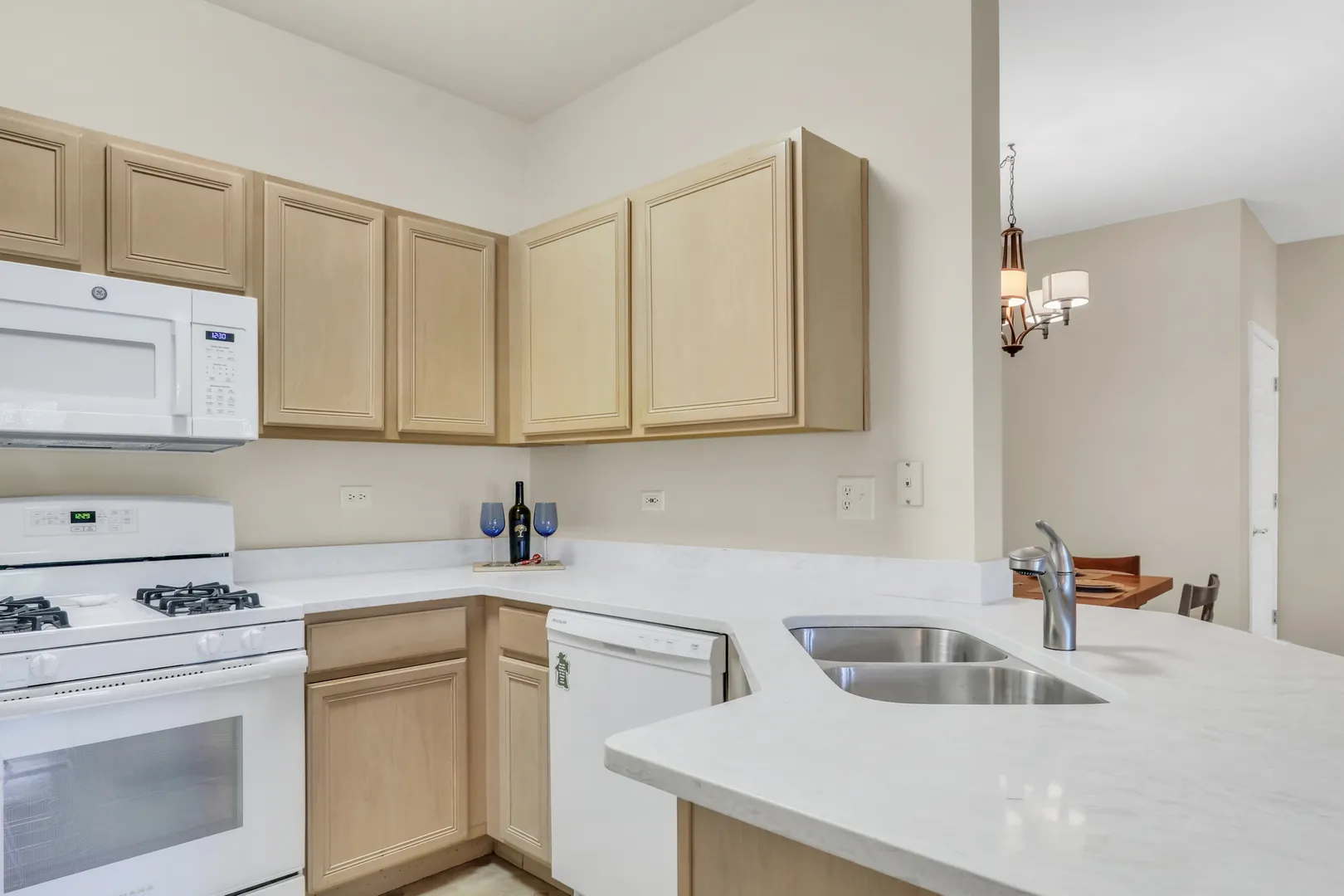 3275 Stratford Court 1A IL