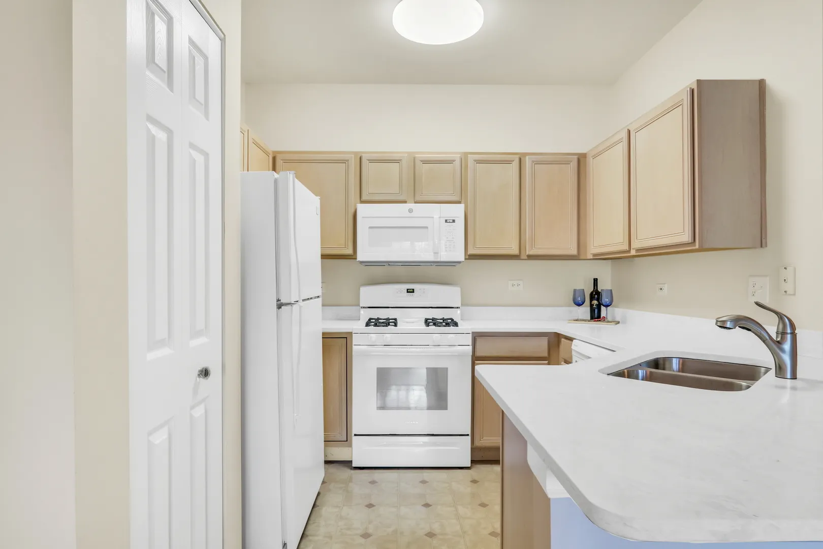 3275 Stratford Court 1A IL