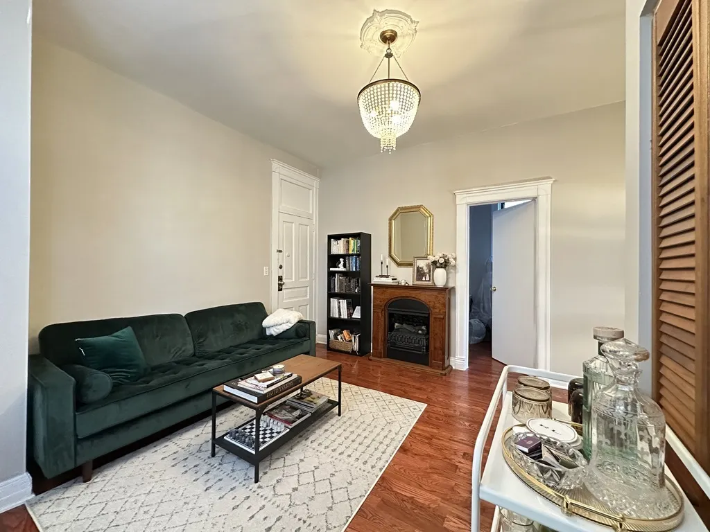 1407 W Erie Street 2R IL