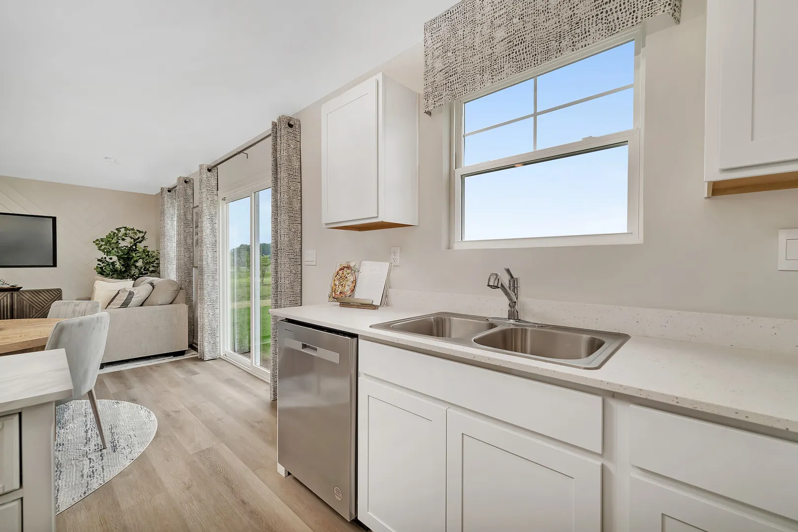 1331 acadia Circle IL