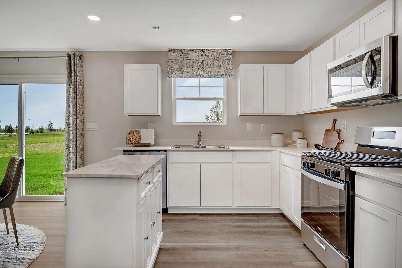 1331 acadia Circle IL
