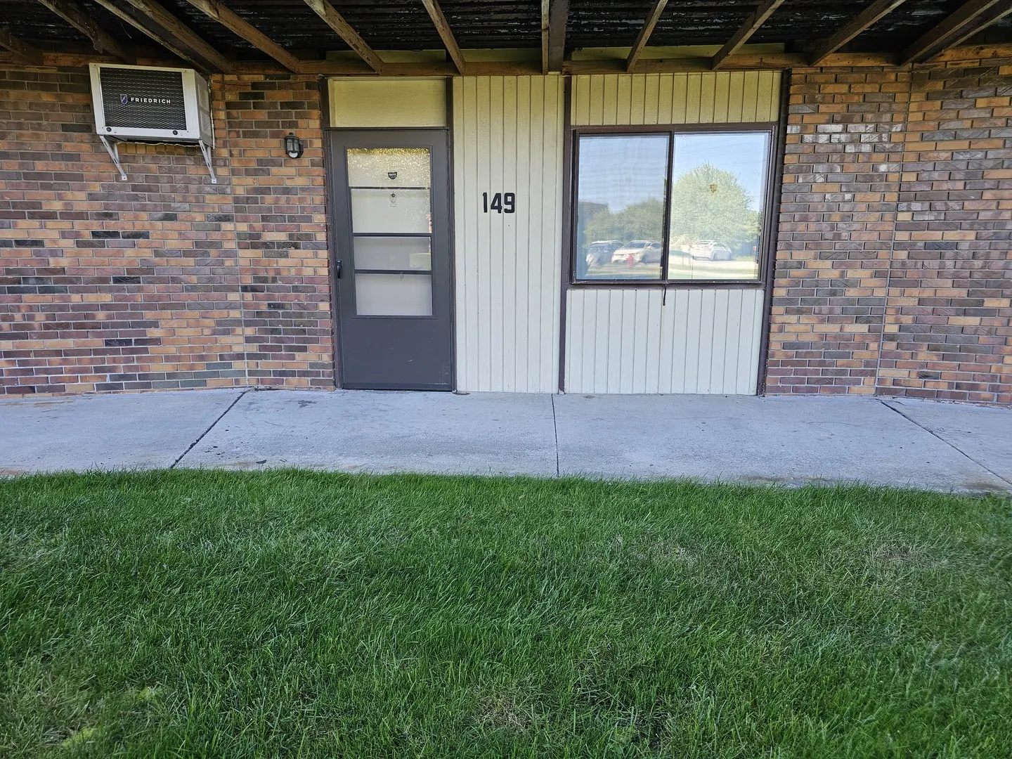 2306 Holiday Terrace 149 IL