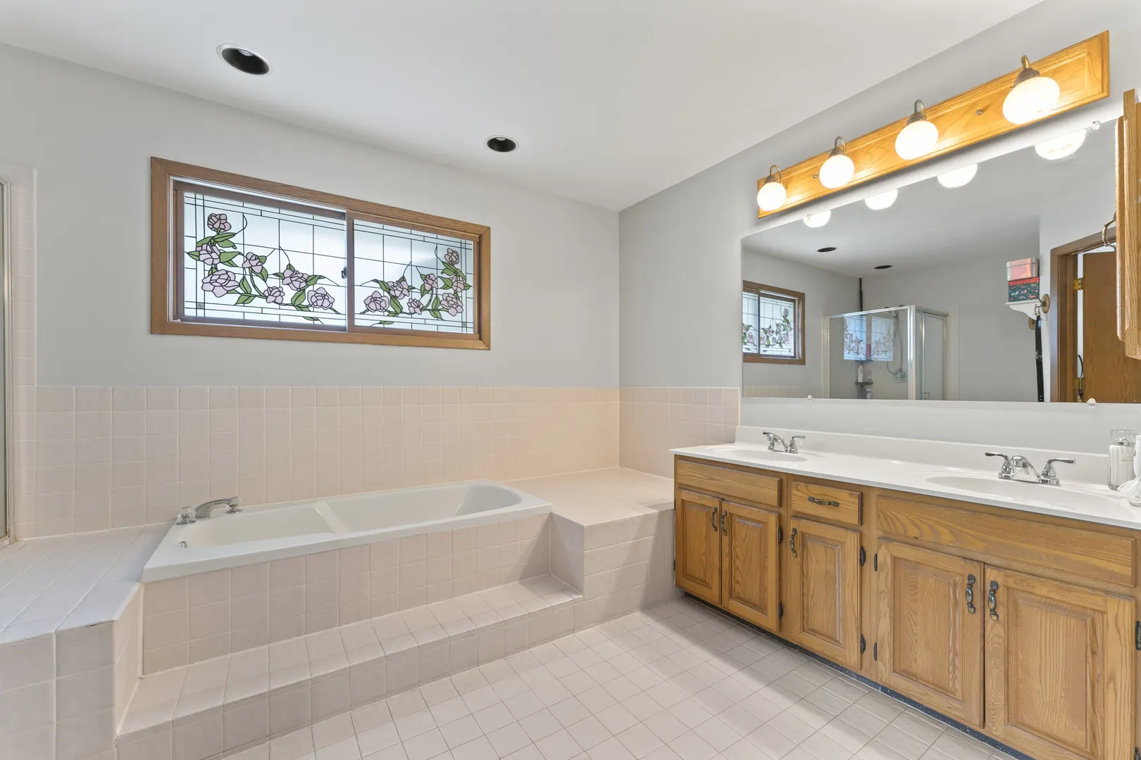 1202 Tracie Drive IL