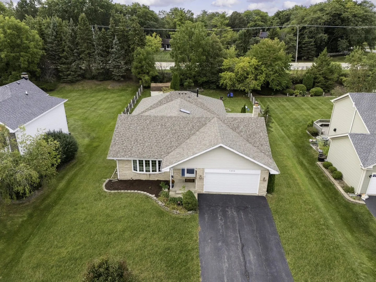1202 Tracie Drive IL