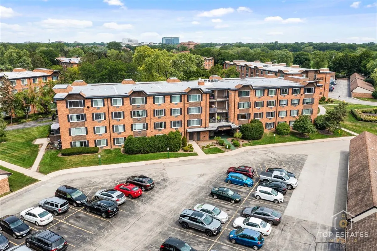 1227 S Old Wilke Road 12-209 IL