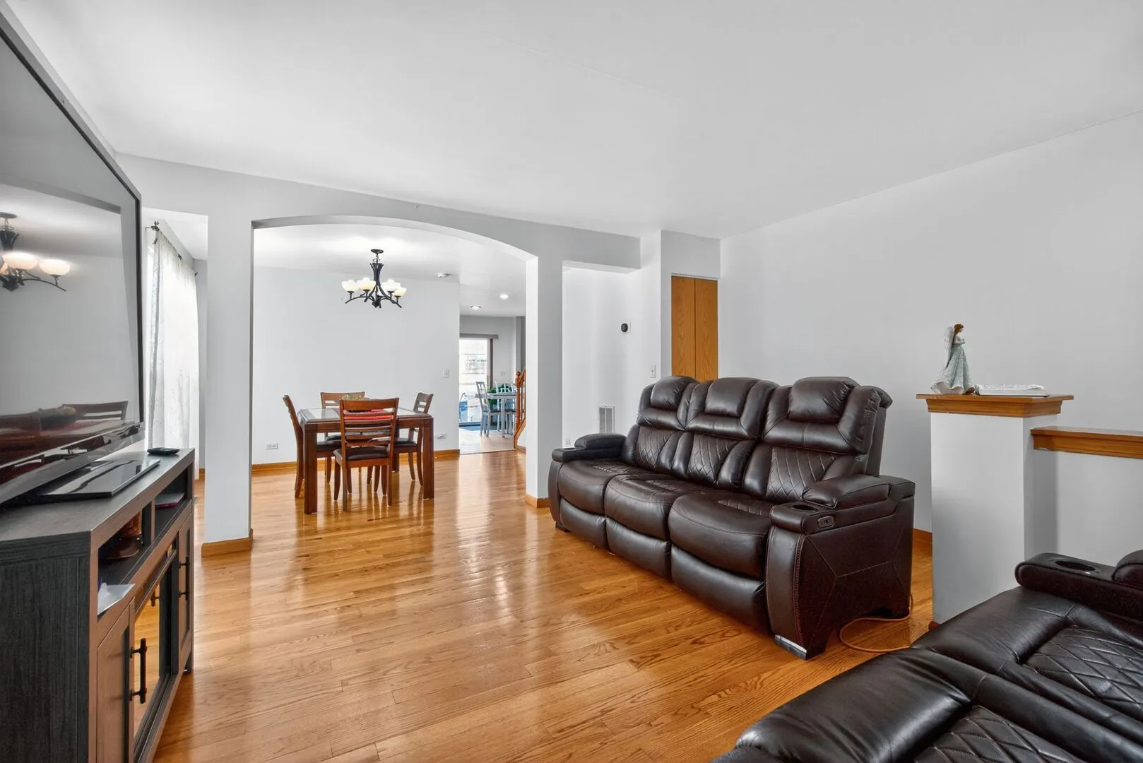 1544 Suncrest Lane IL