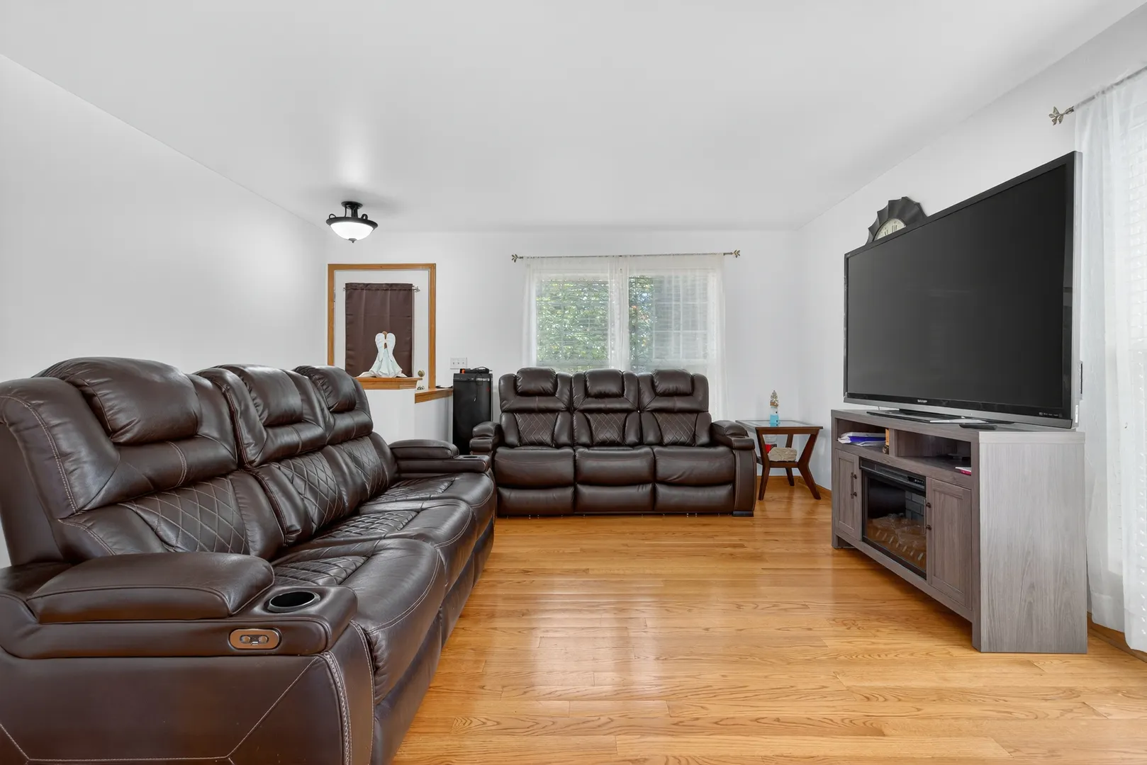 1544 Suncrest Lane IL