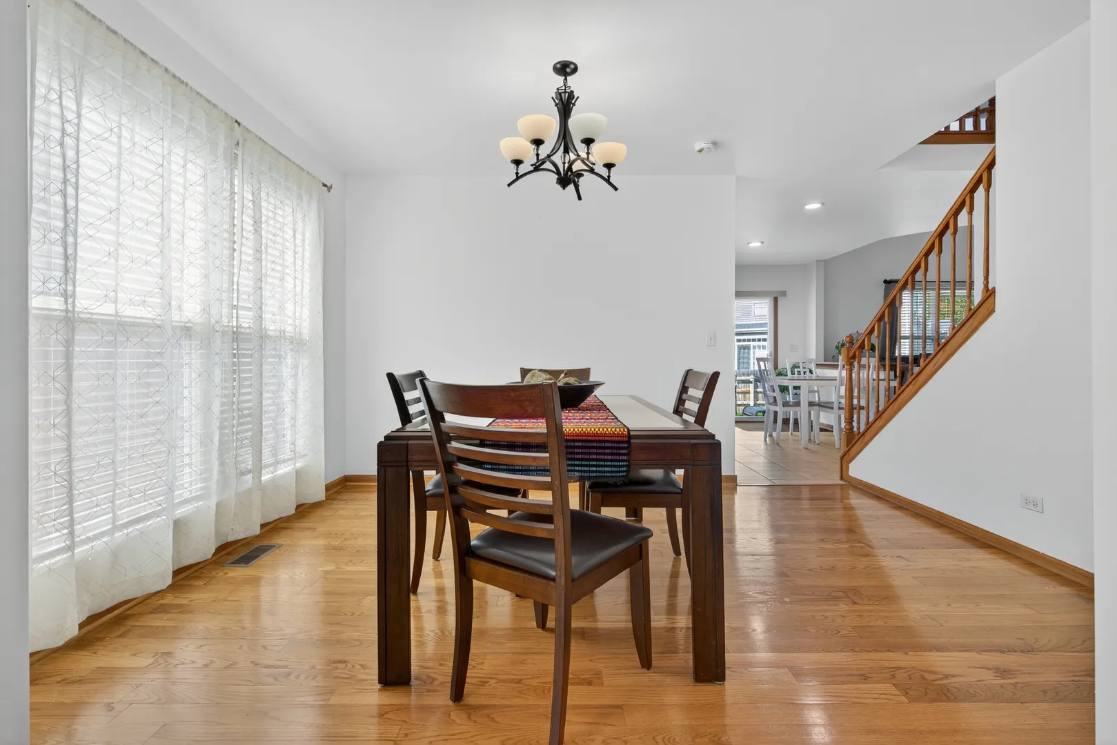 1544 Suncrest Lane IL