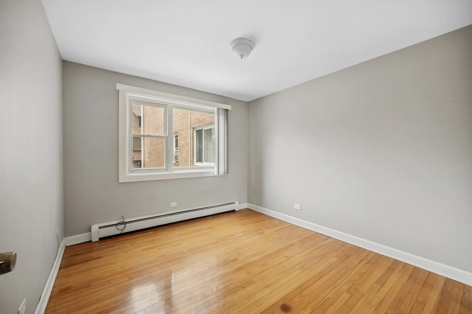 820 Seward Street 2D IL