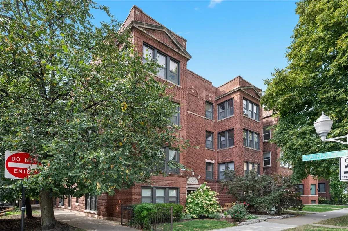 4904 N ROCKWELL Street 2N IL