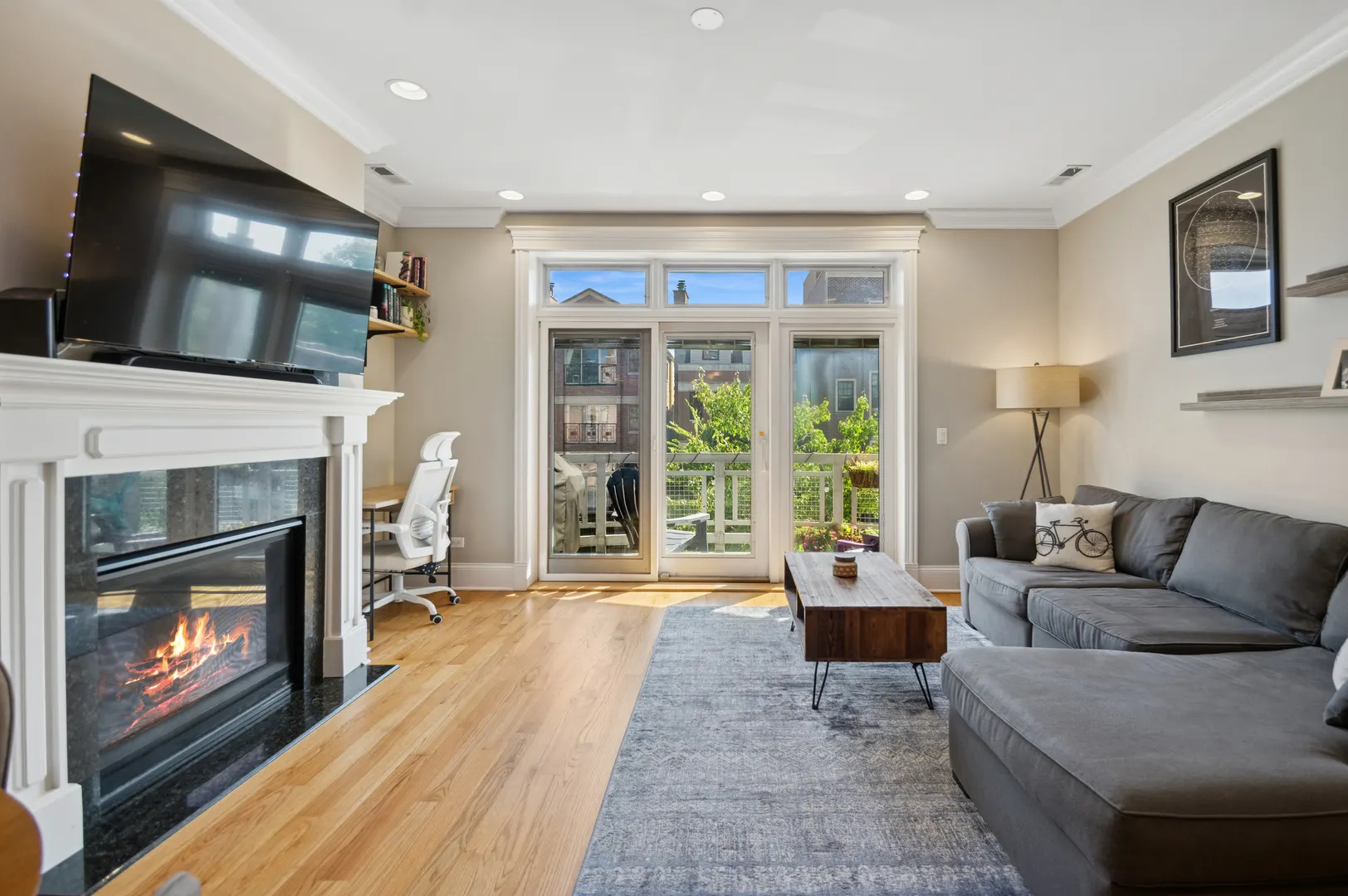 2250 W Foster Avenue 2E IL