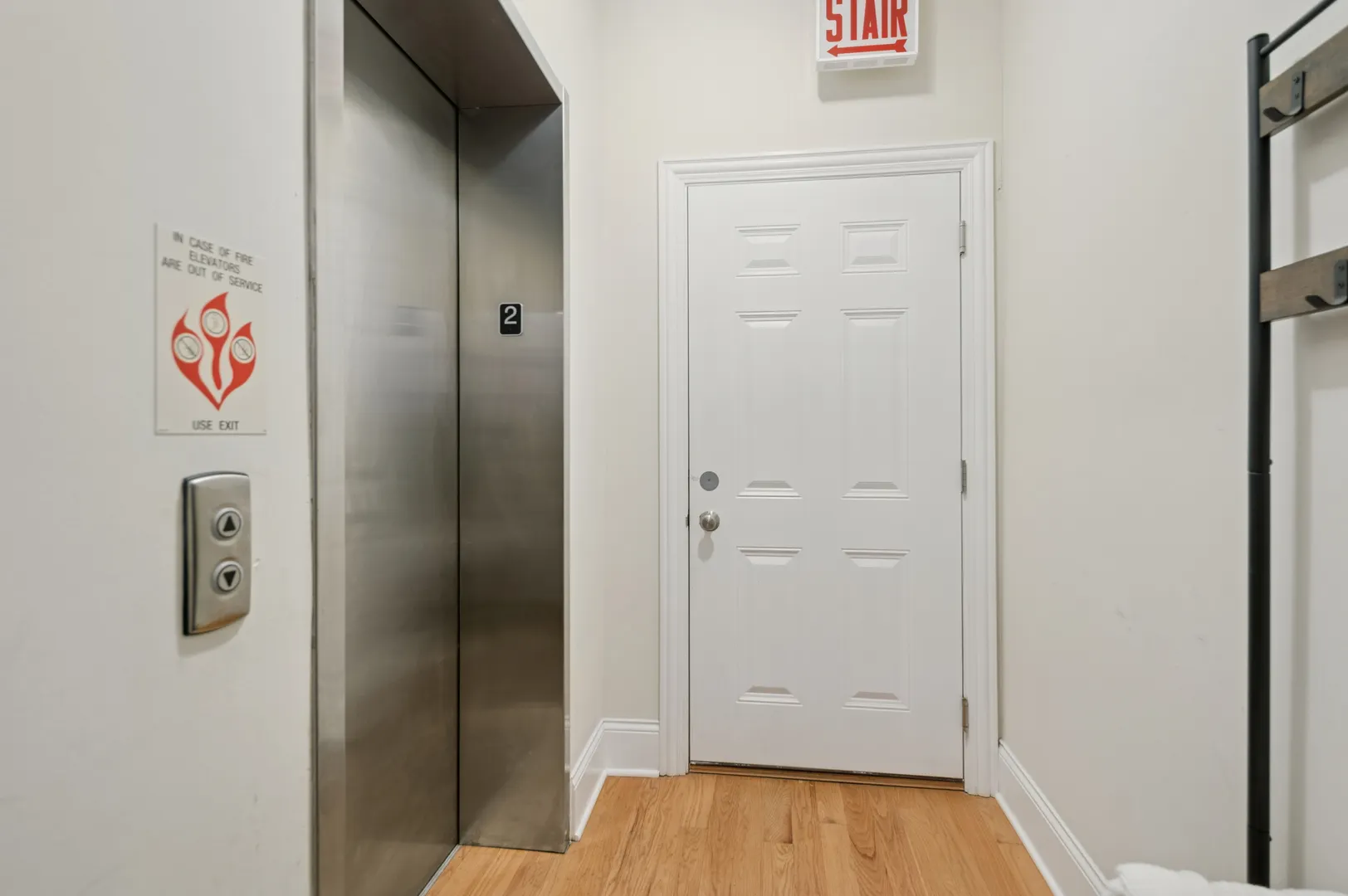 2250 W Foster Avenue 2E IL