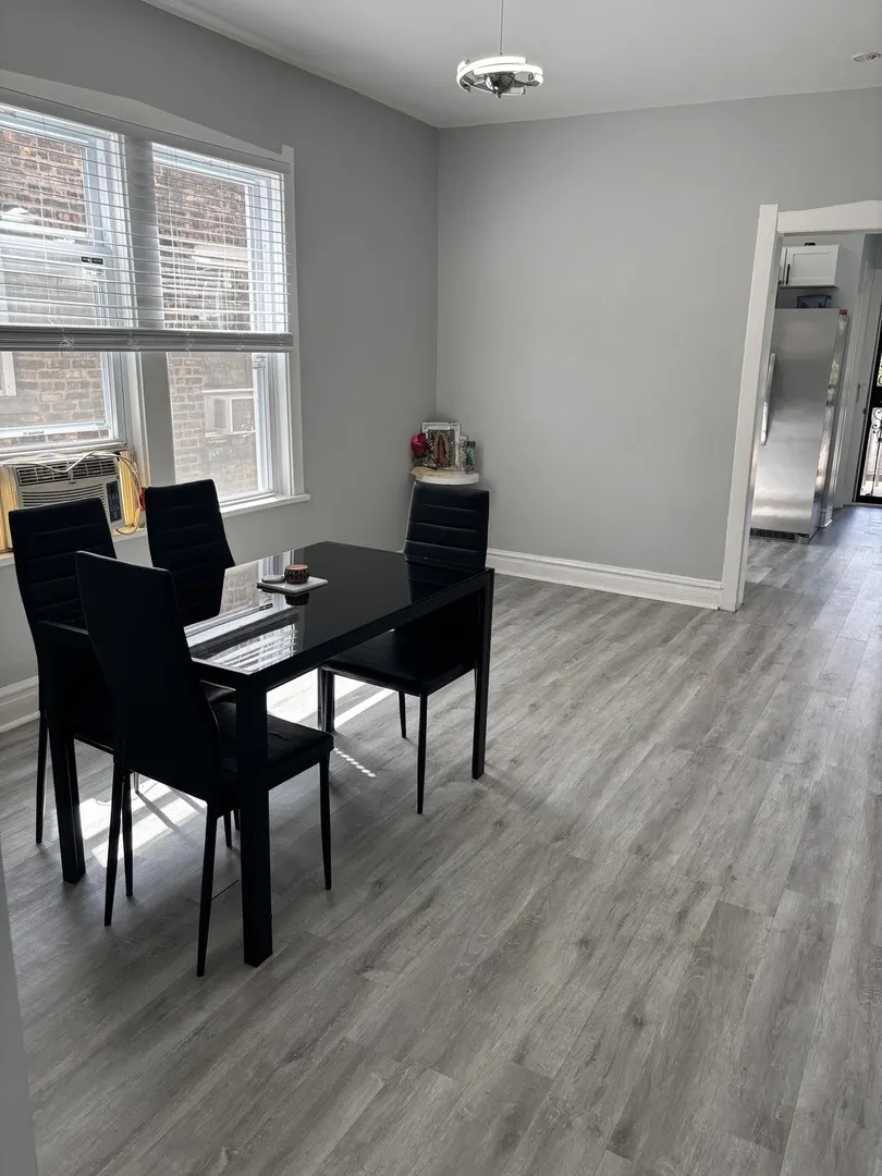 1704 N Mayfield Avenue IL