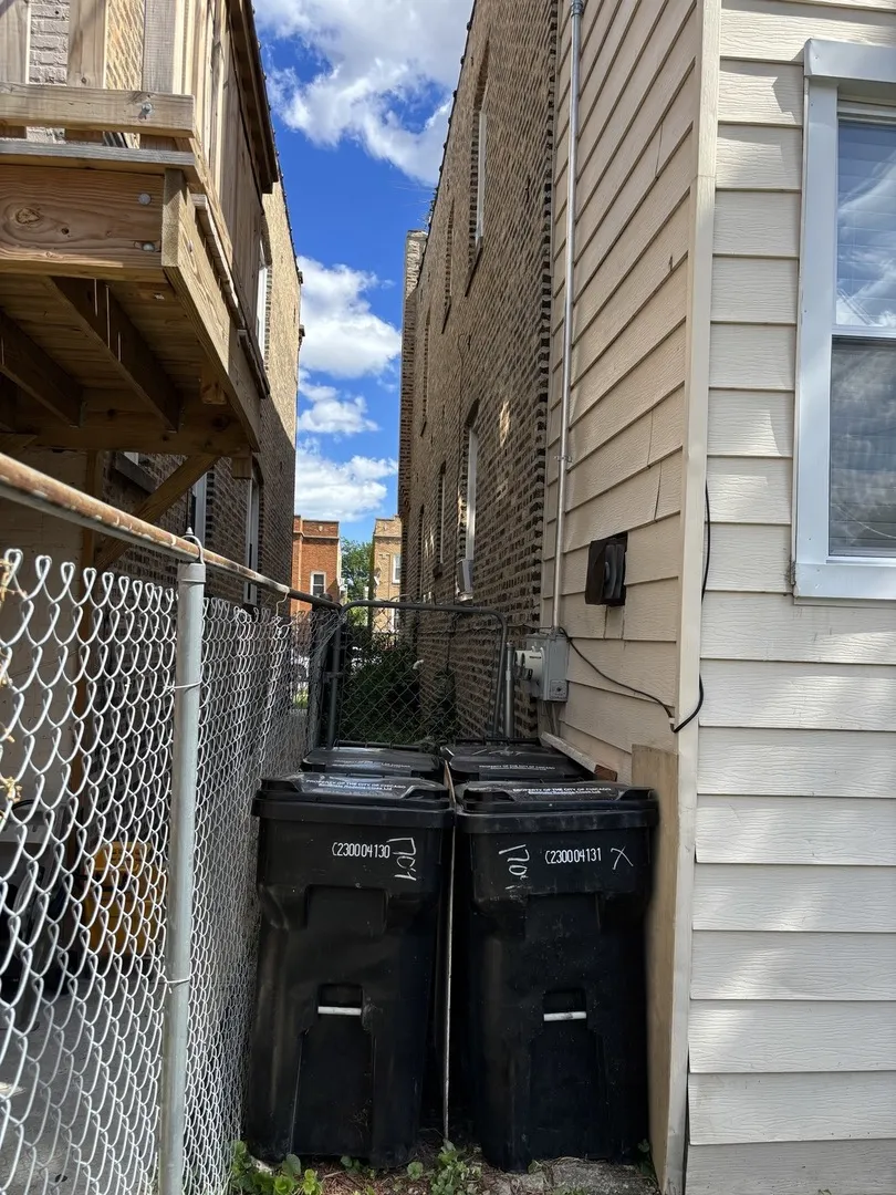 1704 N Mayfield Avenue IL