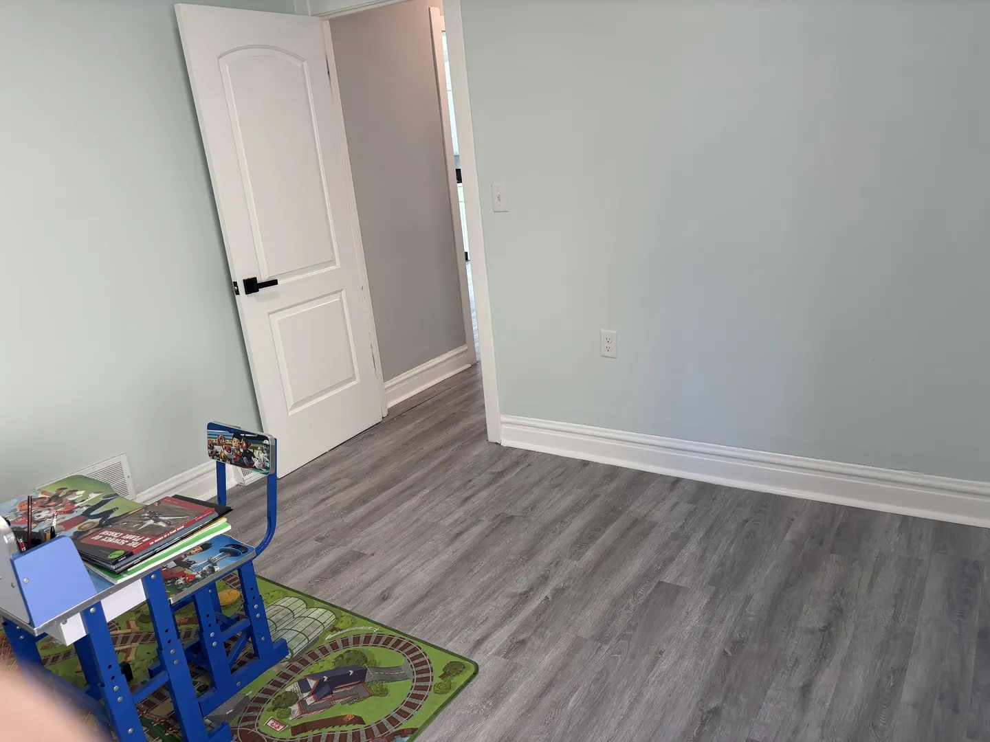 1704 N Mayfield Avenue IL