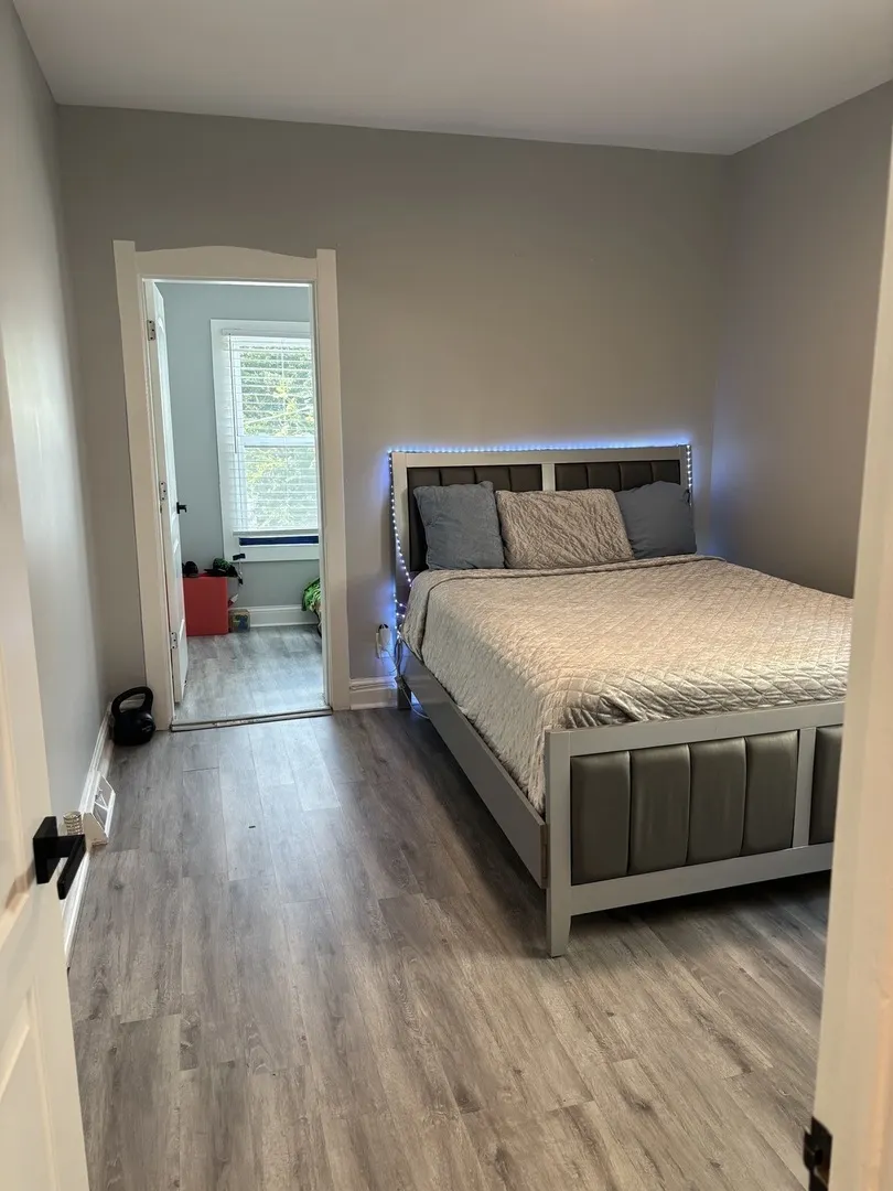 1704 N Mayfield Avenue IL