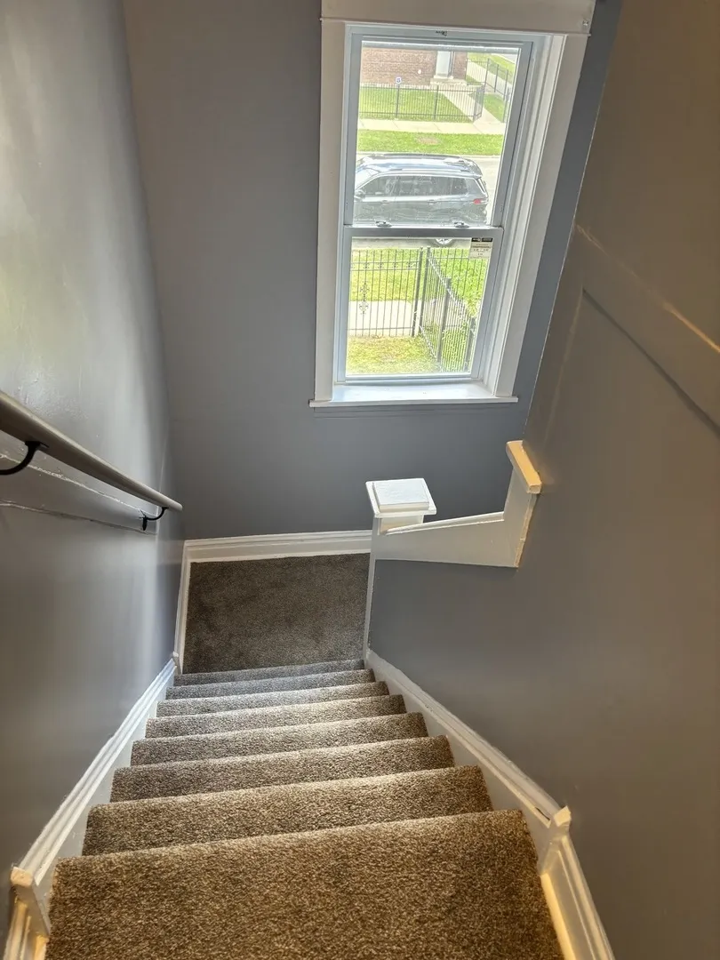 1704 N Mayfield Avenue IL