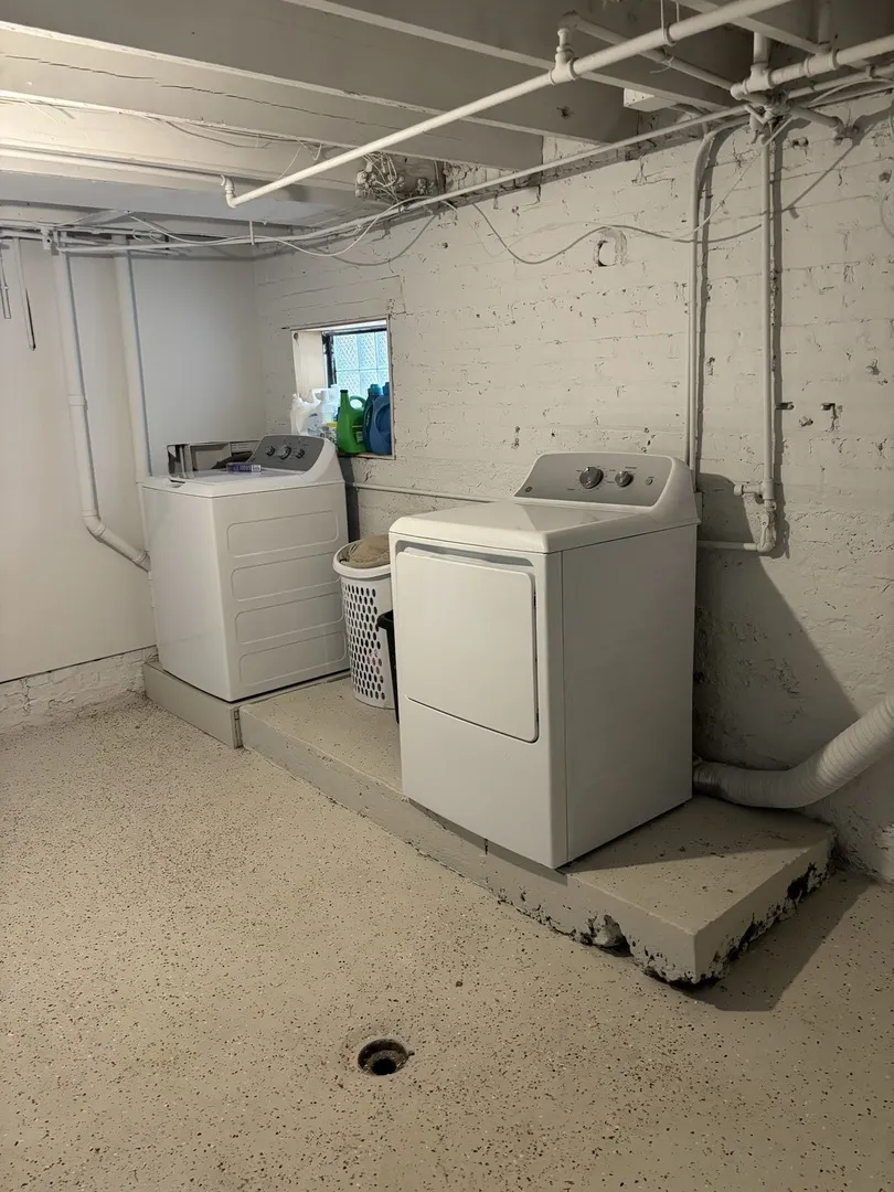 1704 N Mayfield Avenue IL