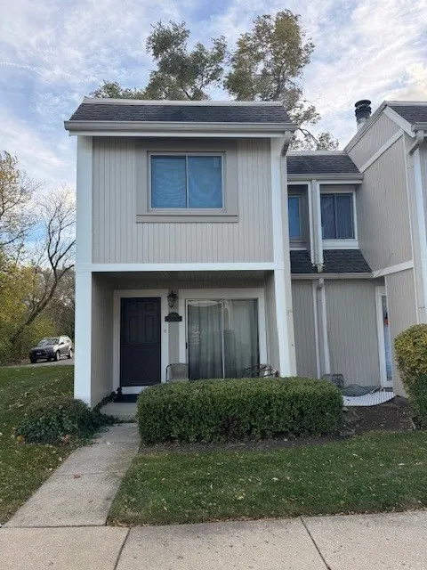 678 Quail Creek Drive IL