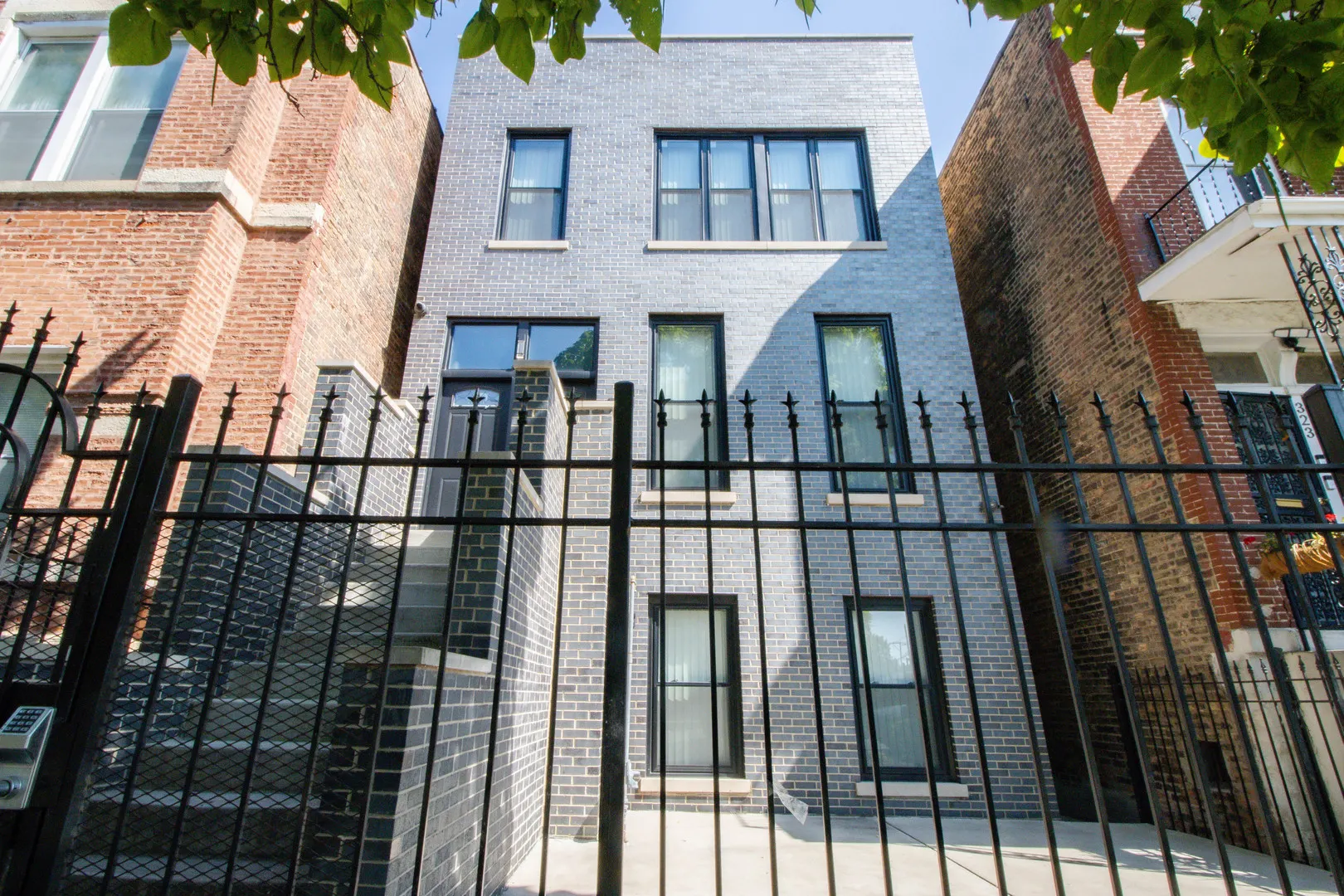 321 S Richmond Street IL
