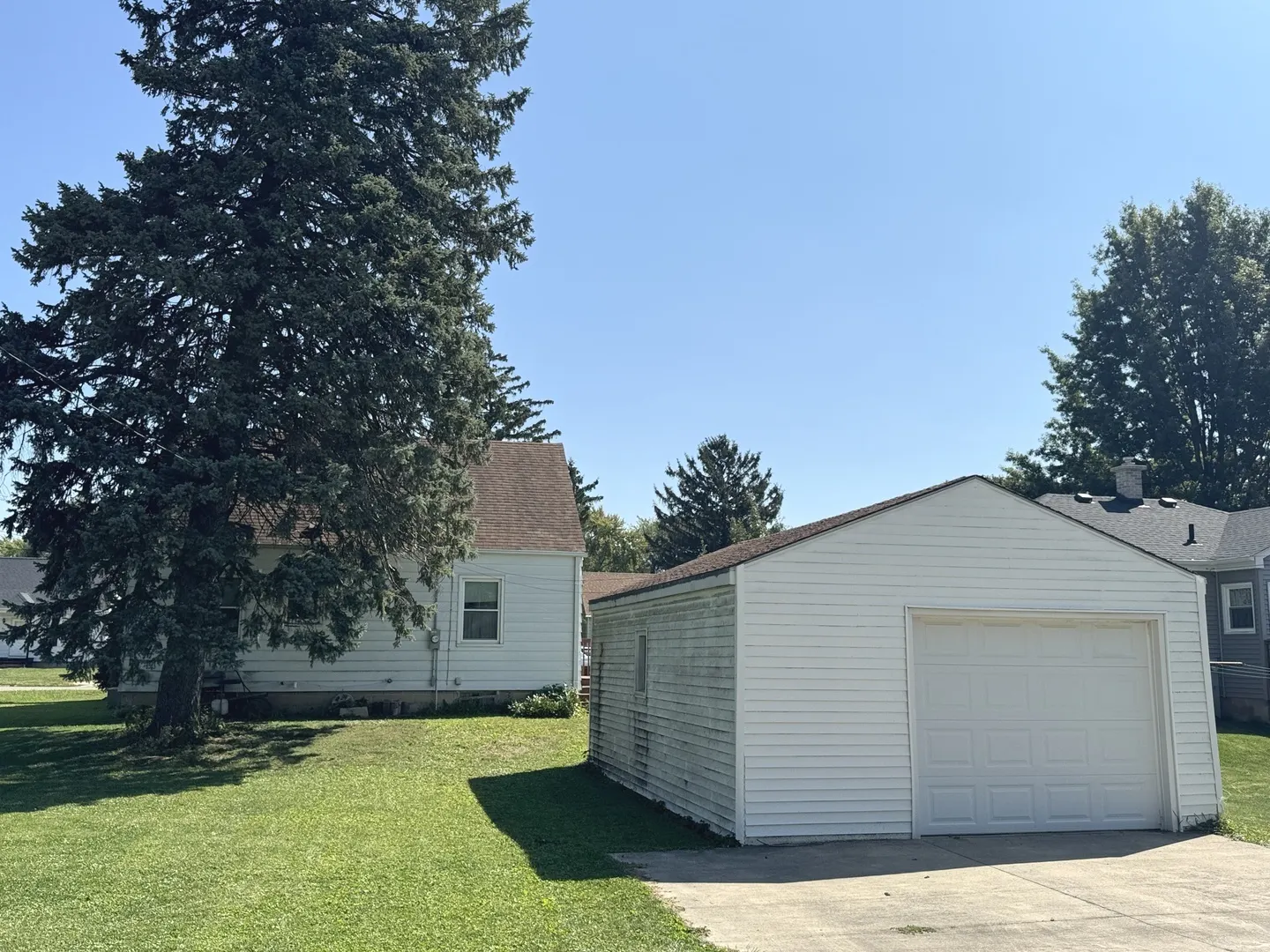 836 N 11th Street IL