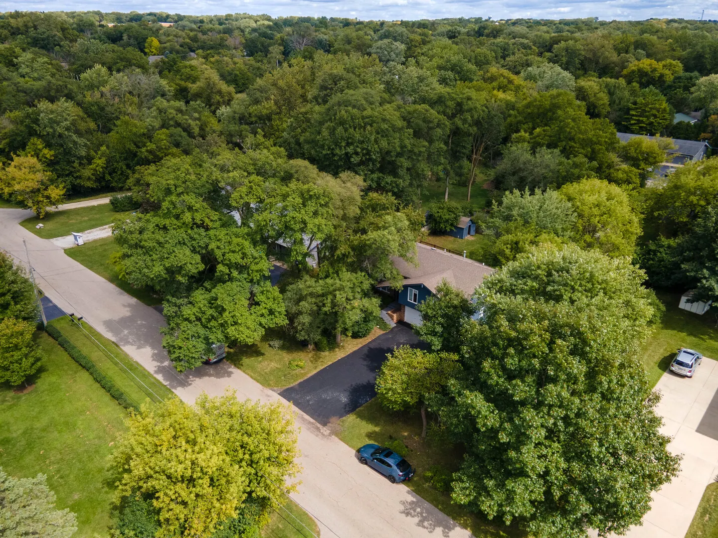 1245 WINAKI Trail IL