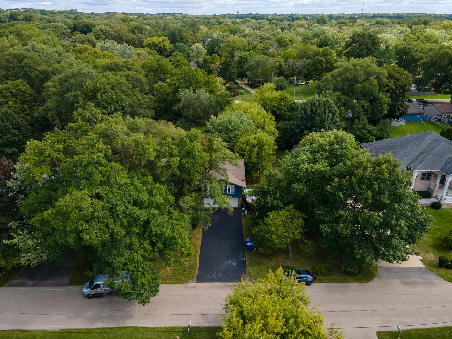 1245 WINAKI Trail IL