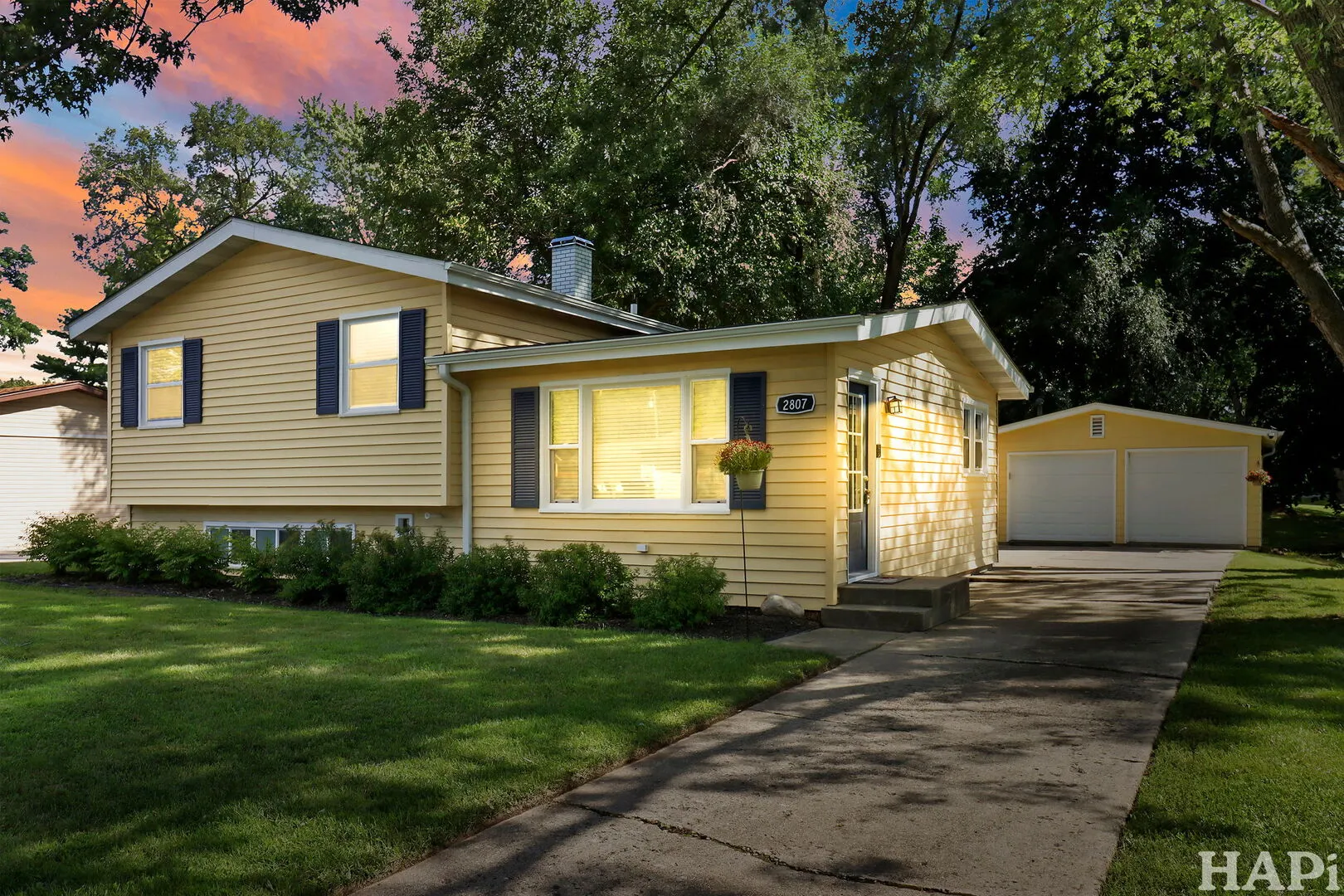 2807 Myang Avenue IL