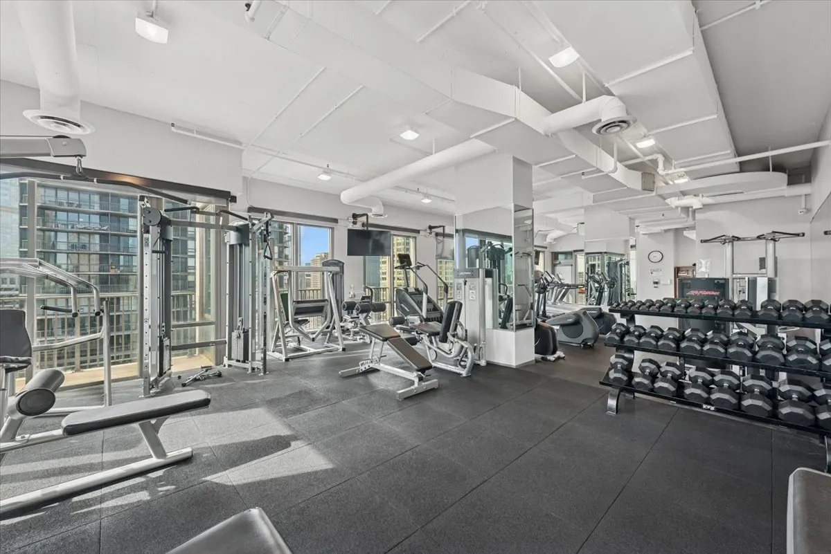 2 E Erie Street 2605 IL