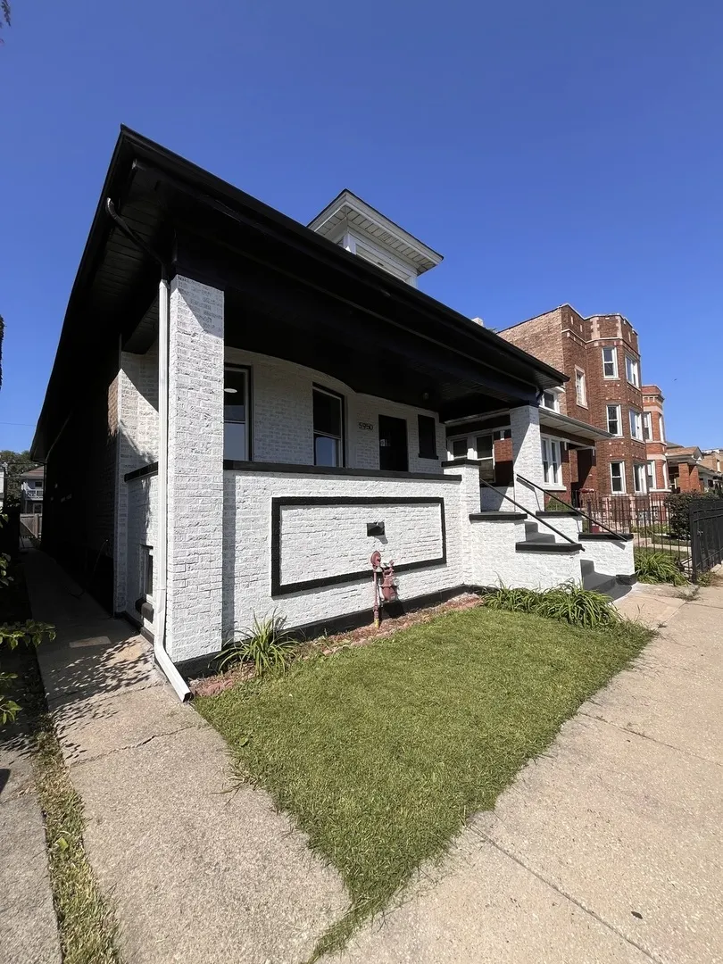 5950 S Artesian Avenue IL