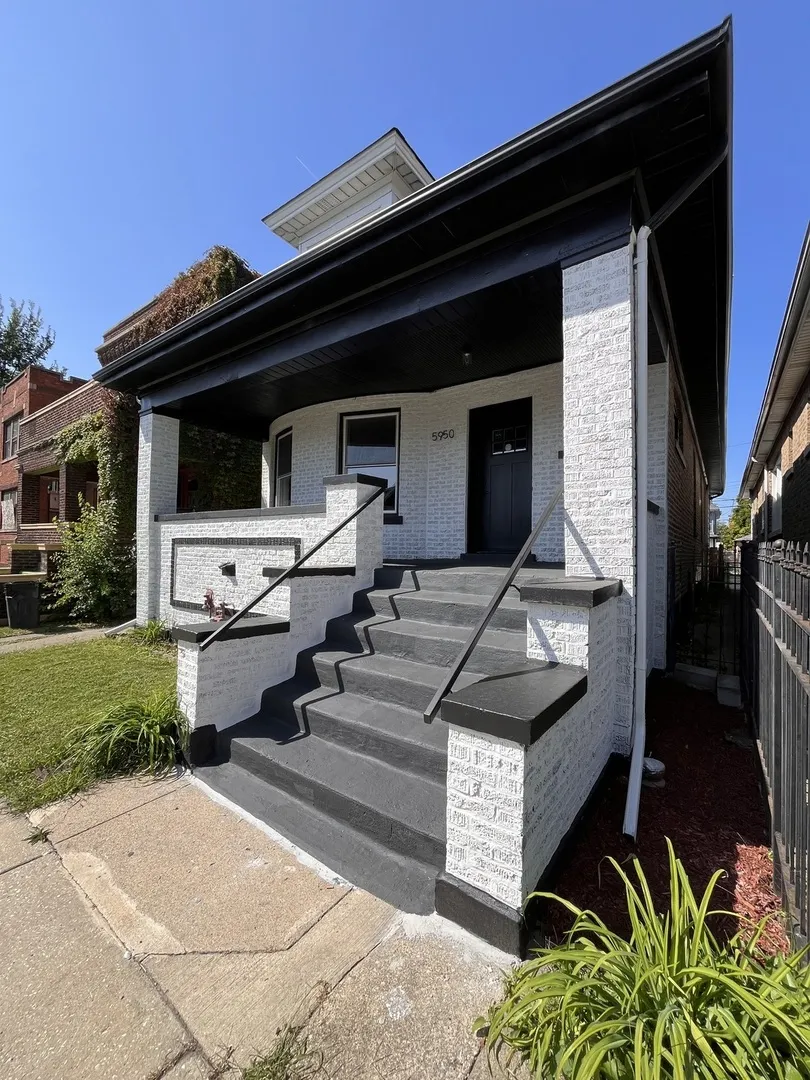 5950 S Artesian Avenue IL