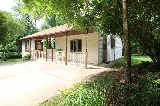 21244 W Highway Rt 113 IL