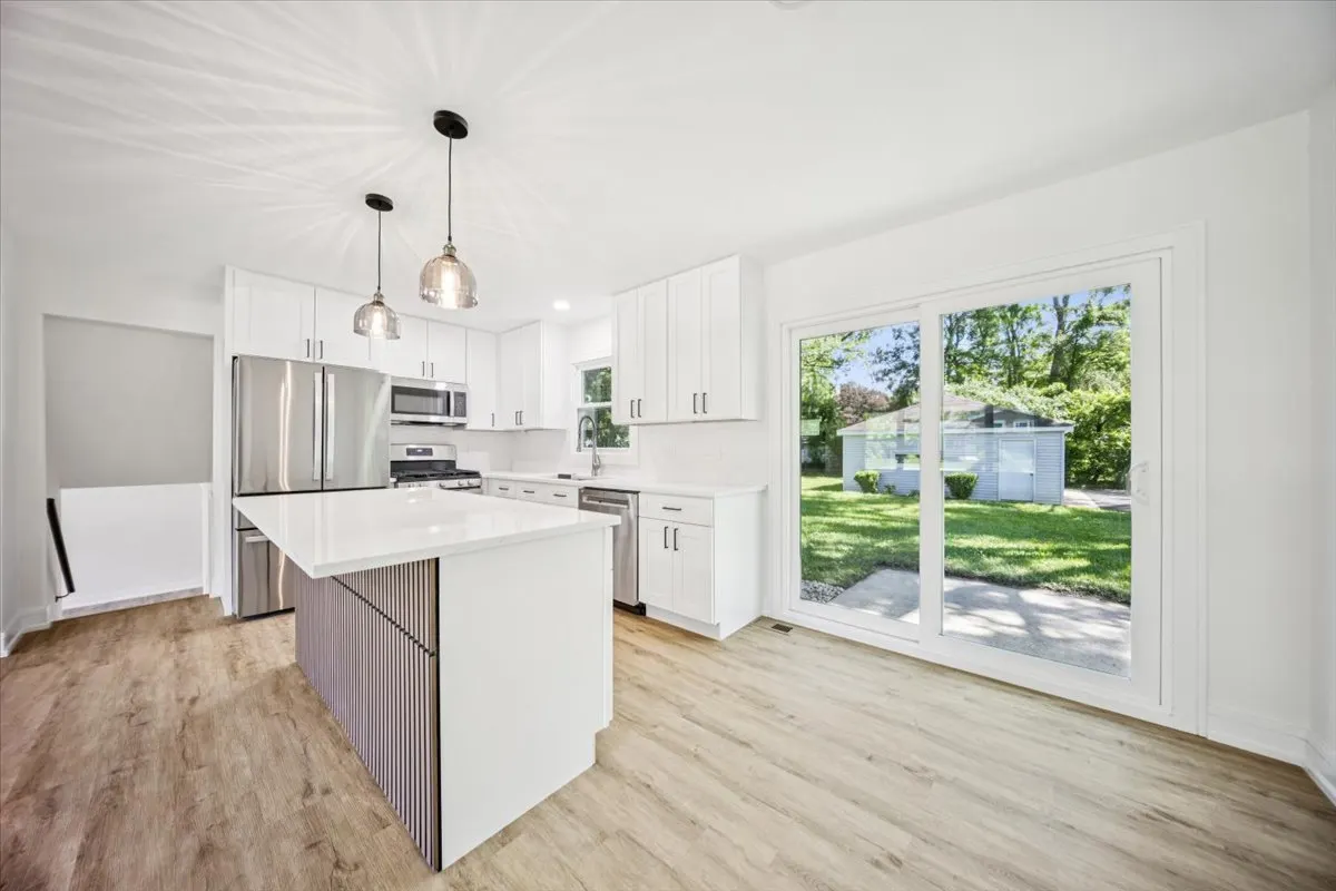 22W633 Burr Oak Drive IL