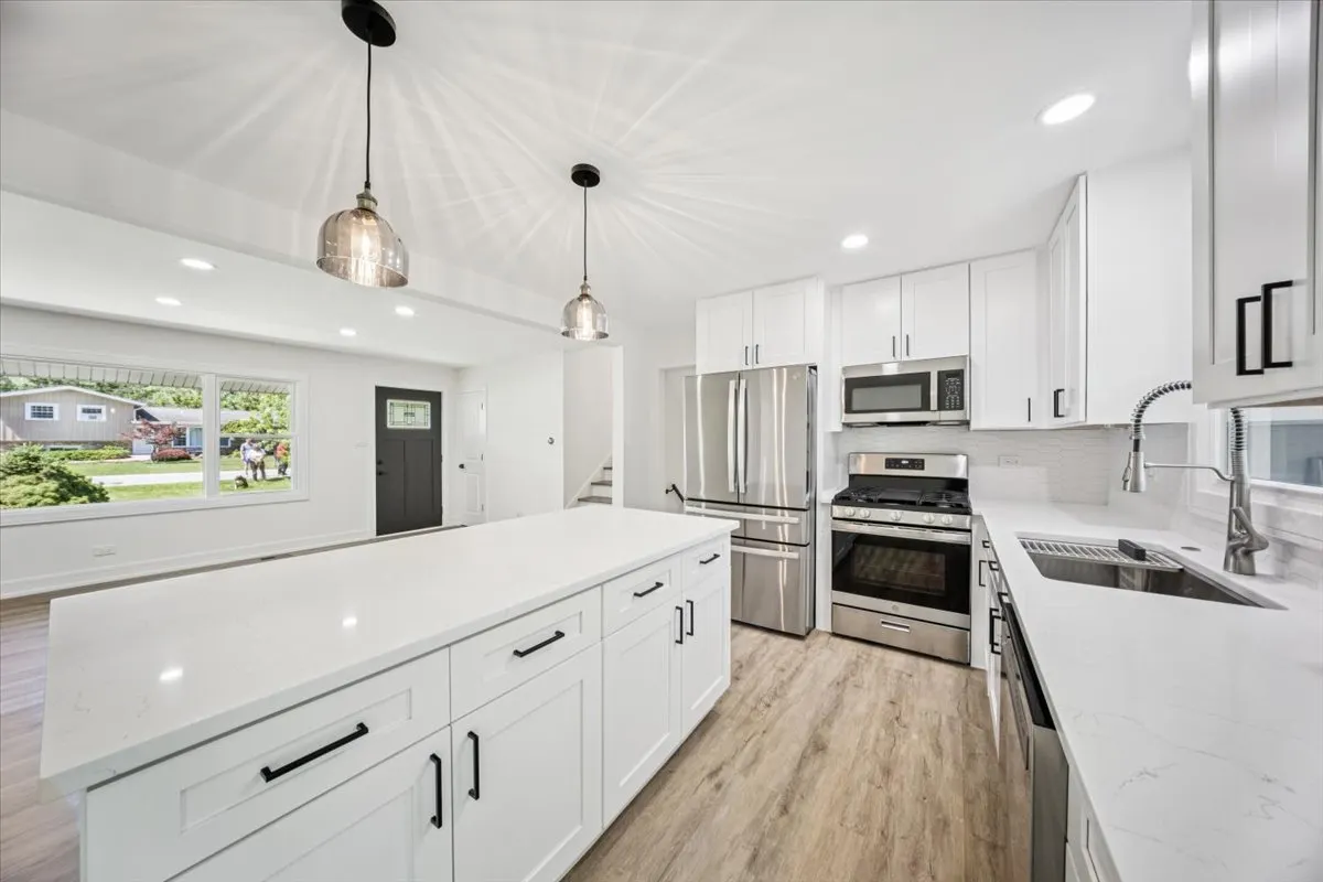 22W633 Burr Oak Drive IL