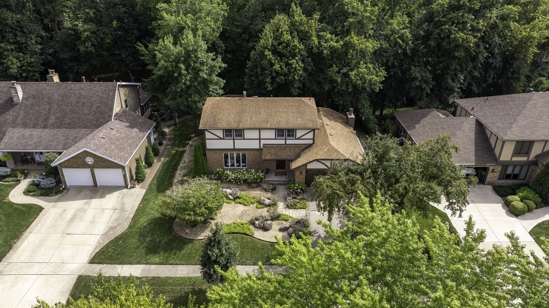 1007 Windsor Drive IL