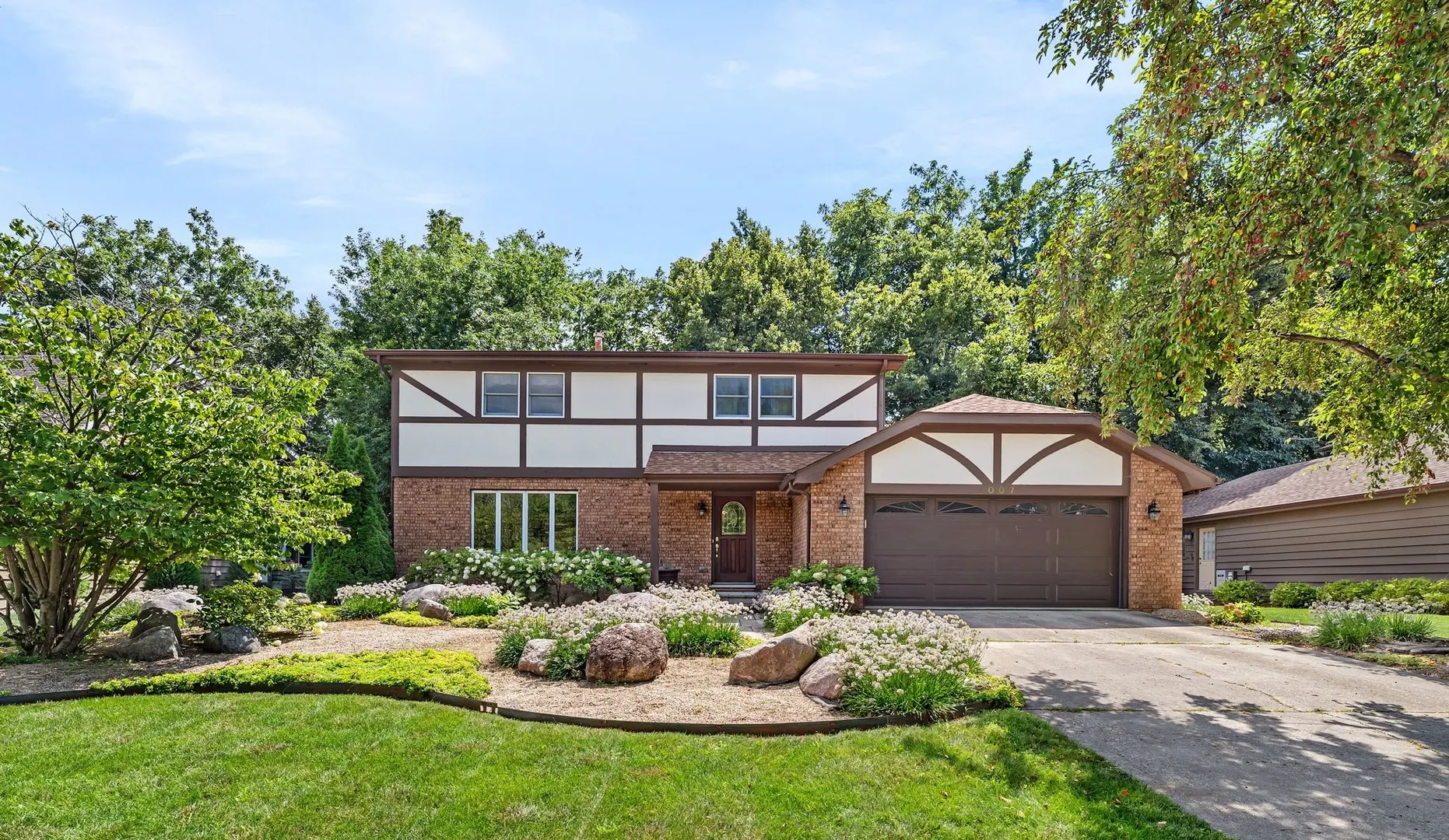 1007 Windsor Drive IL