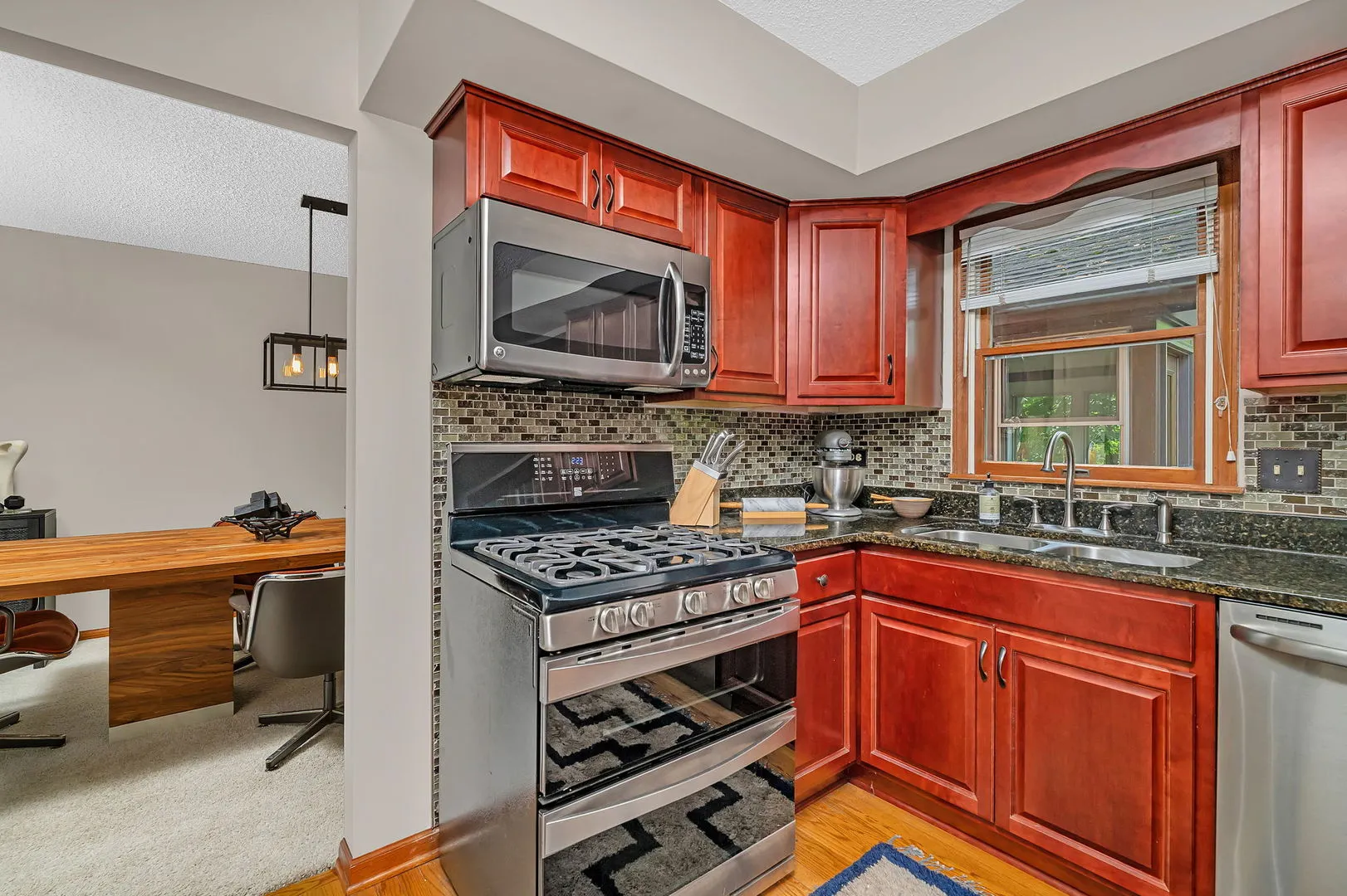 1007 Windsor Drive IL